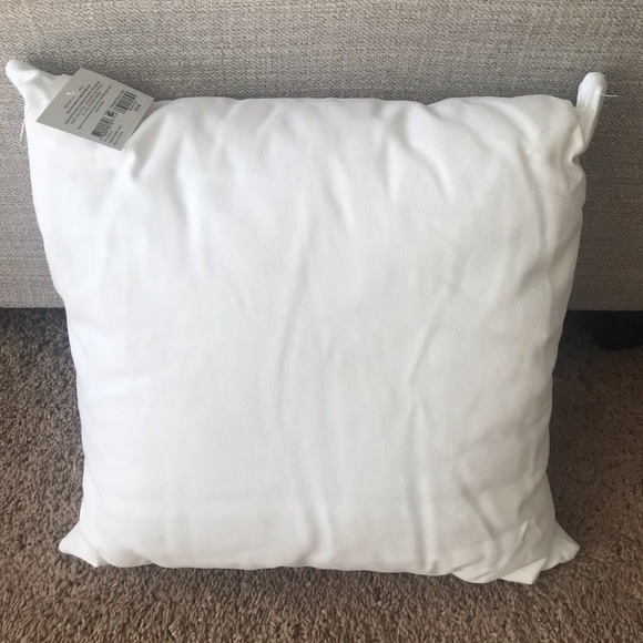 Pillow set embroidered + pom pom stripe - Picture 5 of 6